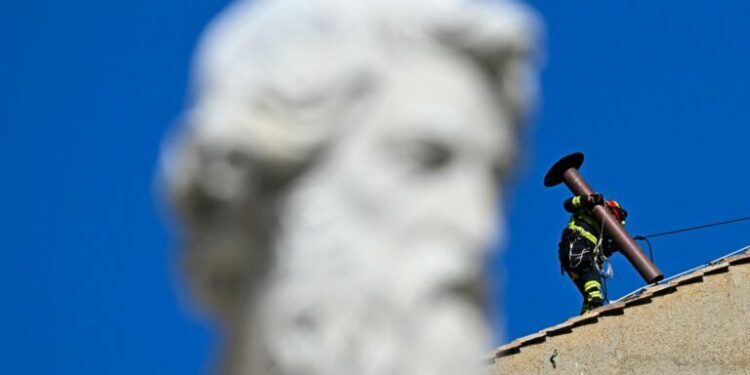 New Pope to Be Chosen May 7 as Cardinals Gather in Vatican