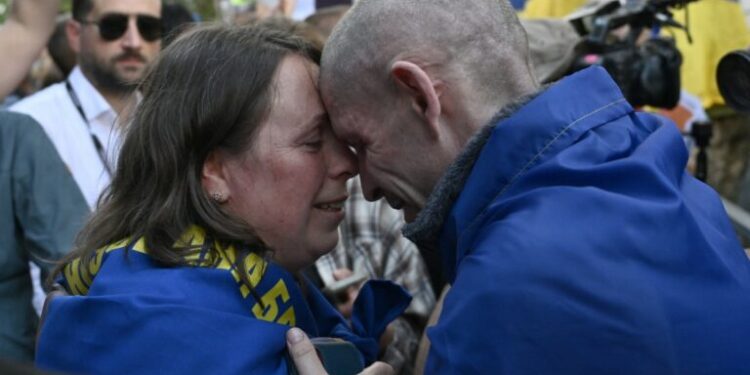 Kyiv Hit by Airstrikes as Russia and Ukraine Begin Prisoner Exchange