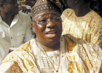 Oyo honours Ayinde Barrister with posthumous award at Egungun Festival