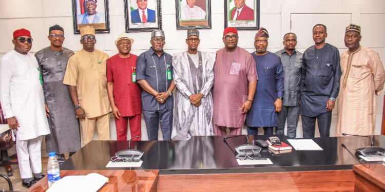 FGN Pledges Urgent Rehabilitation Of Benin – Sapele Road