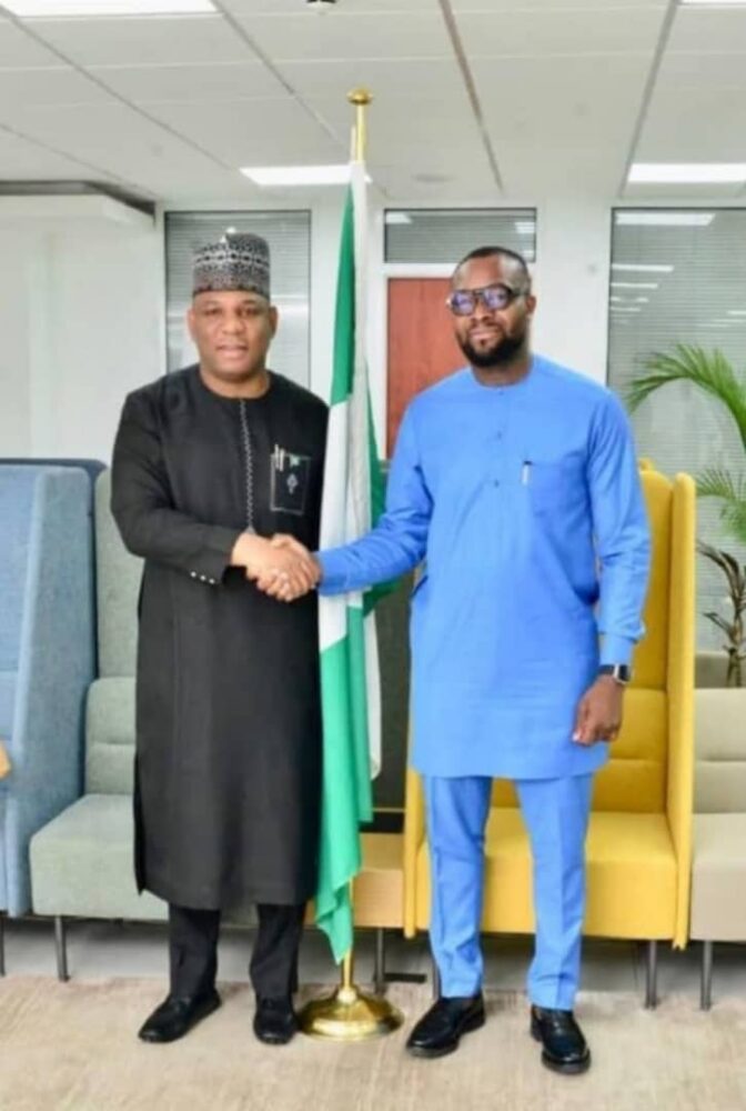 Steel, Communications Ministries Partner To Boost Local Steel Use Amid Plans To Install 7,000 Telecom Towers