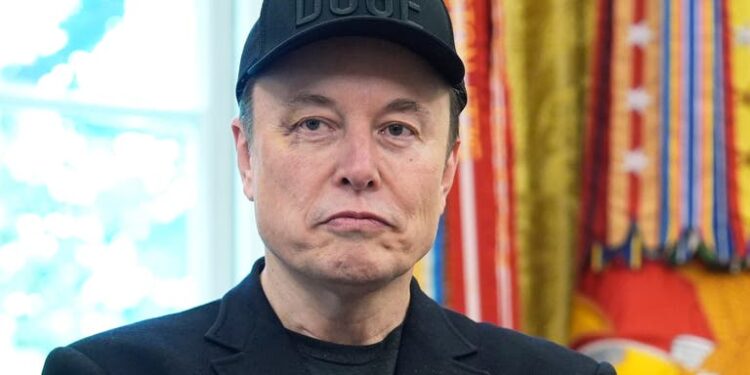 Elon Musk Shows Up with Black Eye During Trump Farewell at White House