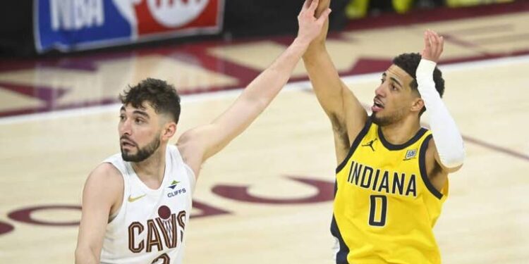 Warriors Win Without Steph Curry Pacers Stun Cavs Again at the Buzzer