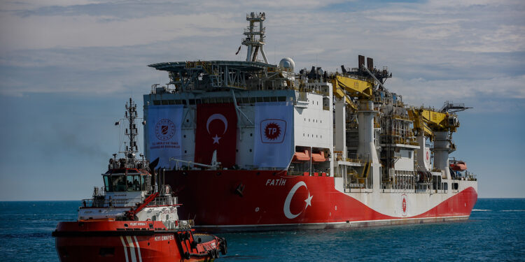 Turkey Strikes Massive Oil Find in Somalia Amid Controversial Deal