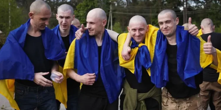 Hundreds Freed in Largest Ukraine Russia Prisoner Swap Since War Began