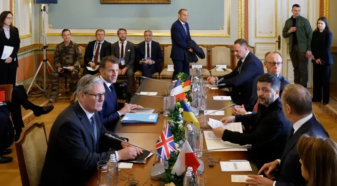 Zelensky Heads to Peace Talks as Putin Ignores Ceasefire Push