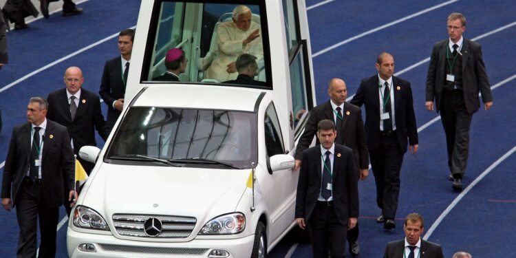 Pope Francis’s Popemobile Reborn as Mobile Clinic for Children in Gaza
