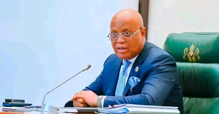 Akwa Ibom Governor Umo Eno Set to Defect from PDP to APC