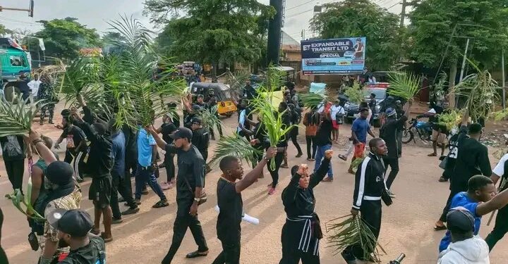 Protest Breaks out in Benue as Angry Youths Block Abuja-Makurdi Highway