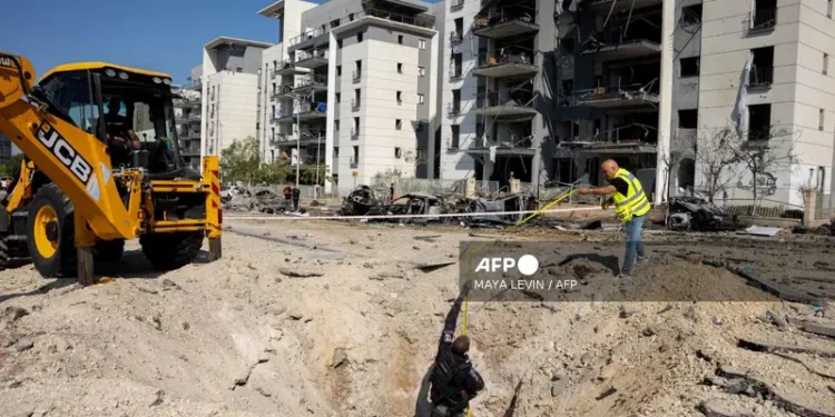 Iran Rejects Negotiation with US While Israeli Attacks Continue