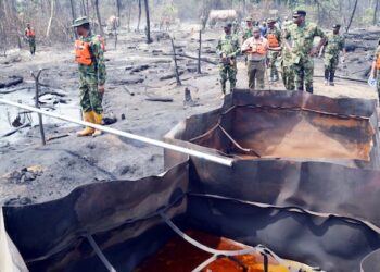 Navy Destroys 5 Illegal Refining Sites in Rivers