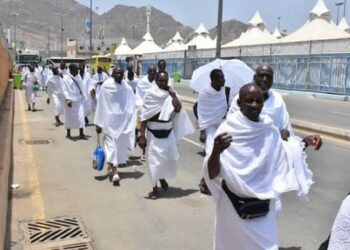 Mecca: Saudi Bans Nigerian Muslims, Other Pilgrims from Taking Selfies at Hajj Sites