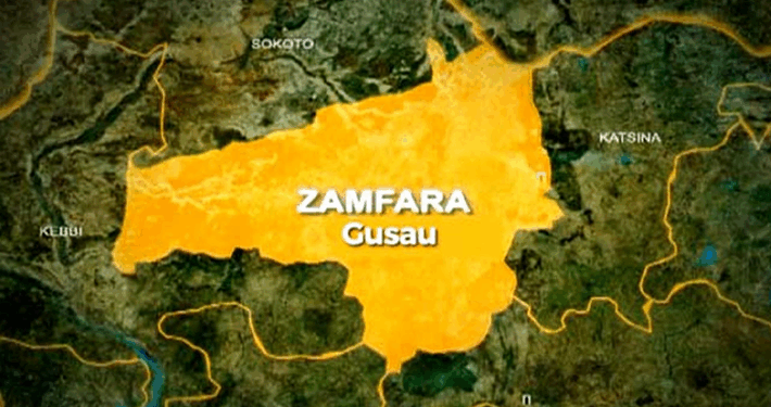 Lawmaker Disburses ₦15.2 million Scholarship to Zamfara Students