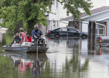 Flood Kills 27, Over 27 Girls Missing in Texas