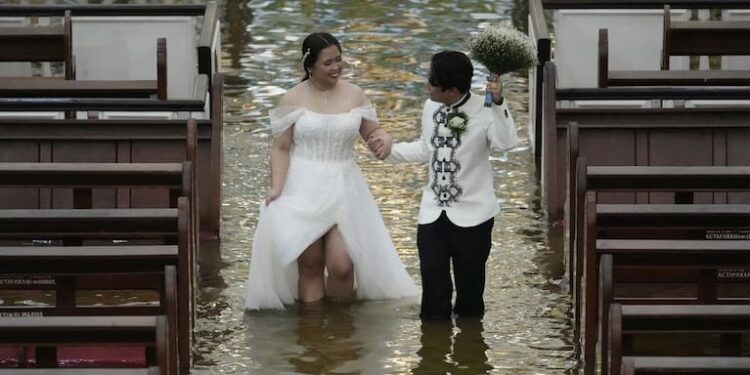 Couple Weds in Flooded Church as Love Defies the Storm