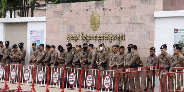 Thailand downgrades ties, shuts border after soldier’s leg lost in mine blast