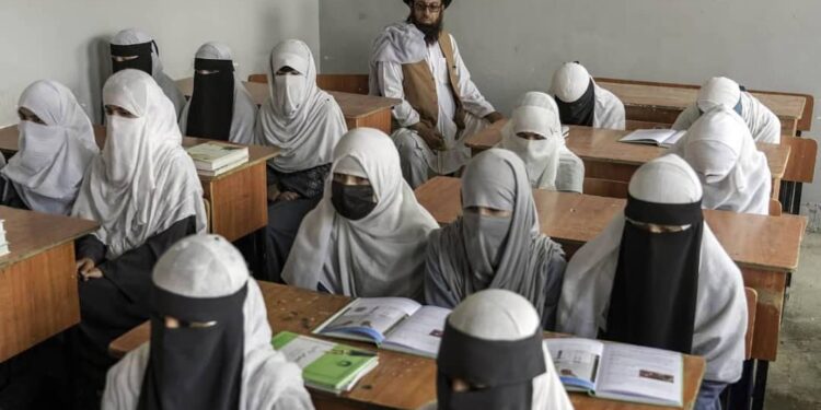 Afghan Girls Turn to Religious Schools Amid Education Ban