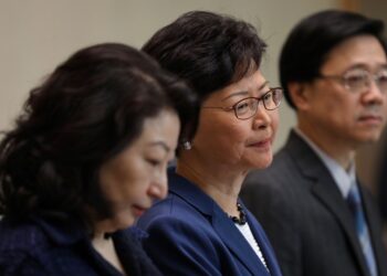 Hong Kong Issues Bounties for Overseas Pro-Democracy Activists Linked to Online “Parliament”