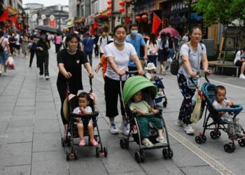 China Launches $500 Yearly Support for Young Children Amid Birth Rate Drop