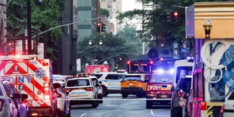 Deadly Shooting Inside Manhattan Skyscraper Kills Five