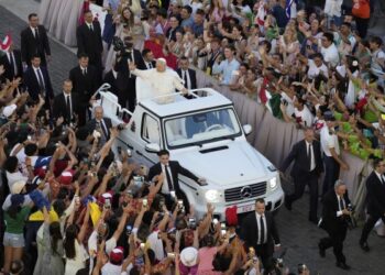 Pope Leo XIV Makes Surprise Visit to Youth Jubilee in Vatican City