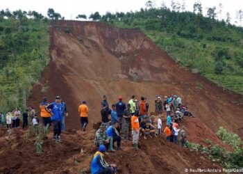 500 Miners Buried By Landslides In Congo