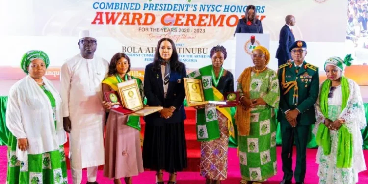 Tinubu Orders Immediate Employment For 200 Corps Members, N250K Cash Awards