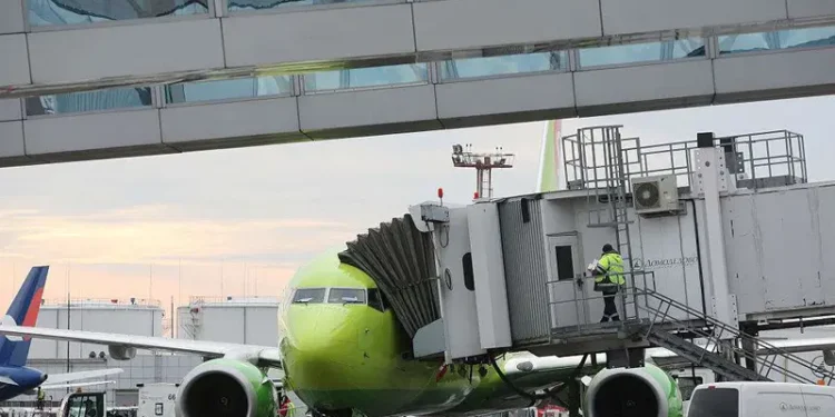 Unidentified Man Dies After Entering Italy Airport Runway