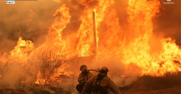 Canyon Fire Forces Evacuations as Blaze Grows Near Los Angeles