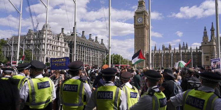 Police Detain Protesters Opposing Palestine Action Prohibition