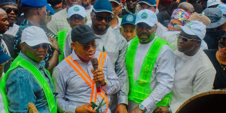 Gov. Ododo Flags Off Construction Of 12.5Km Unosi-Odonto-Ogigiri Road In Ajaokuta