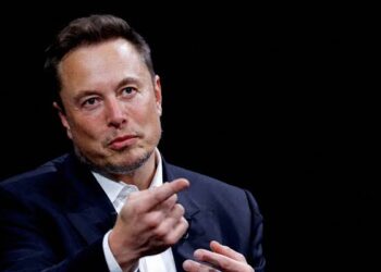 Tesla Grants Musk $29 Billion in New Share Award