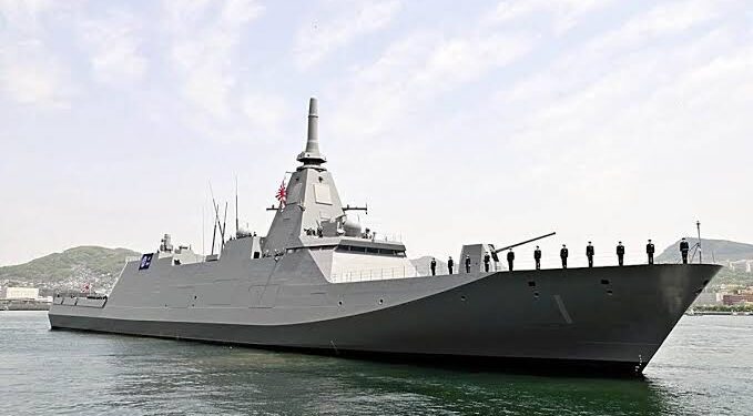 Australia Signs $6.5 Billion Warship Deal with Japan