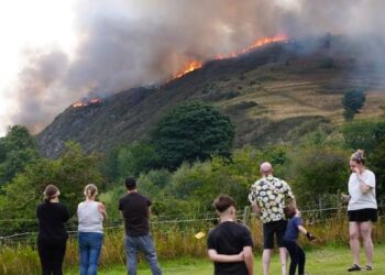 Wildfire Erupts on Arthur’s Seat in Edinburgh