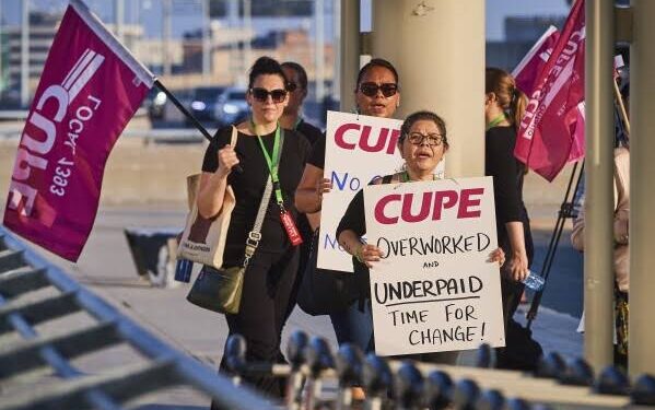 Air Canada Strike Grounds Hundreds of Flights as Union Defies Return Order