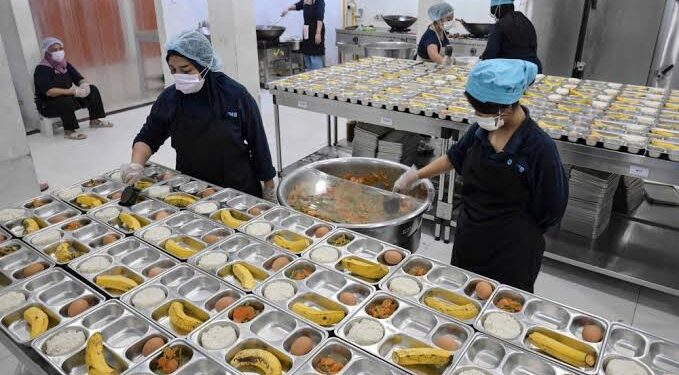 Indonesia School Meals Sicken Over 360 Students in Sragen