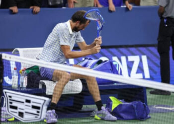 Medvedev Falls in US Open After Photographer Chaos