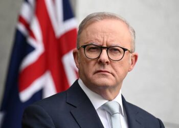 Australia Expels Iranian Envoy After Synagogue and Restaurant Attacks