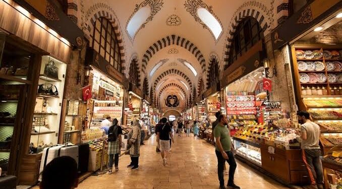 Istanbul Police Seize $30 Million in Jewels and Antiques at Grand Bazaar