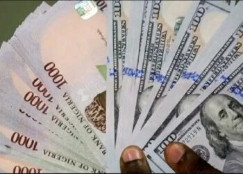 Naira Rises To N1,518/$ In Parallel Market