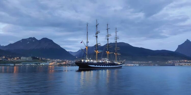 Entrepreneurs Unite: Business Forum On Investing In The Future Countries in Moscow