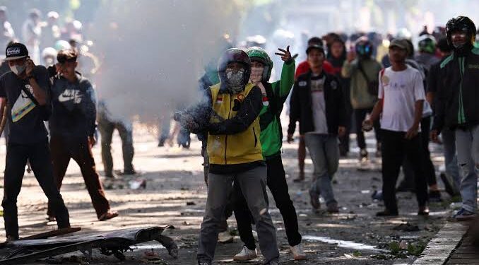 Indonesia Students Call New Protest After Deadly Clashes