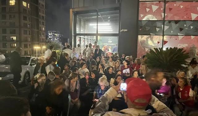 Turkey Restricts Social Media Amid CHP Protests in Istanbul