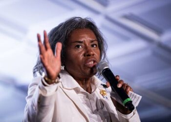 Virginia Governor Race Centers on Transgender Sports Debate