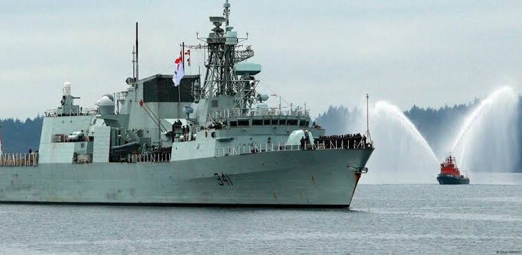 China Rebukes Canadian, Australian Warships in Taiwan Strait