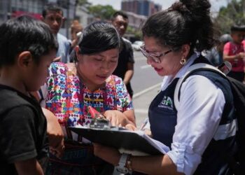 Judge halts U.S. deportation flights of Guatemalan children amid legal battle