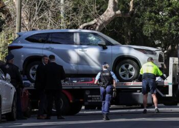 Man arrested after car crashes into Russian consulate in Sydney