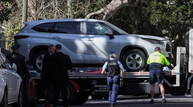 Man arrested after car crashes into Russian consulate in Sydney