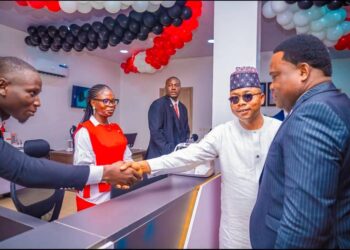 Kogi Governor Commissions Premium Trust Bank, Woos Investors