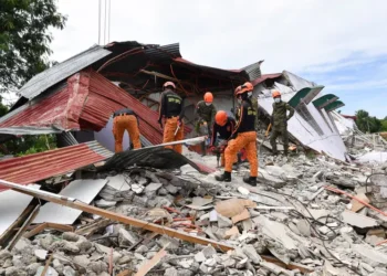 Earthquake Kills 72 in Philippines